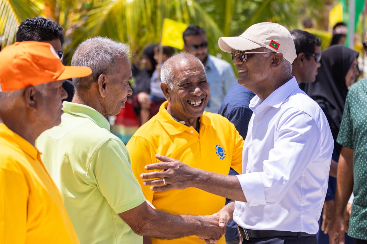 ފޮޓޯ: ރައީސް ސޯލިހު ށ. އަތޮޅުގައި