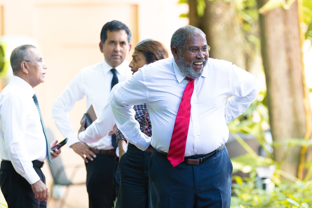 ފޮޓޯ: ރައްޔިތުންގެ މަޖިލީހުގެ މެމްބަރުން ކުޑަދަށުގައި