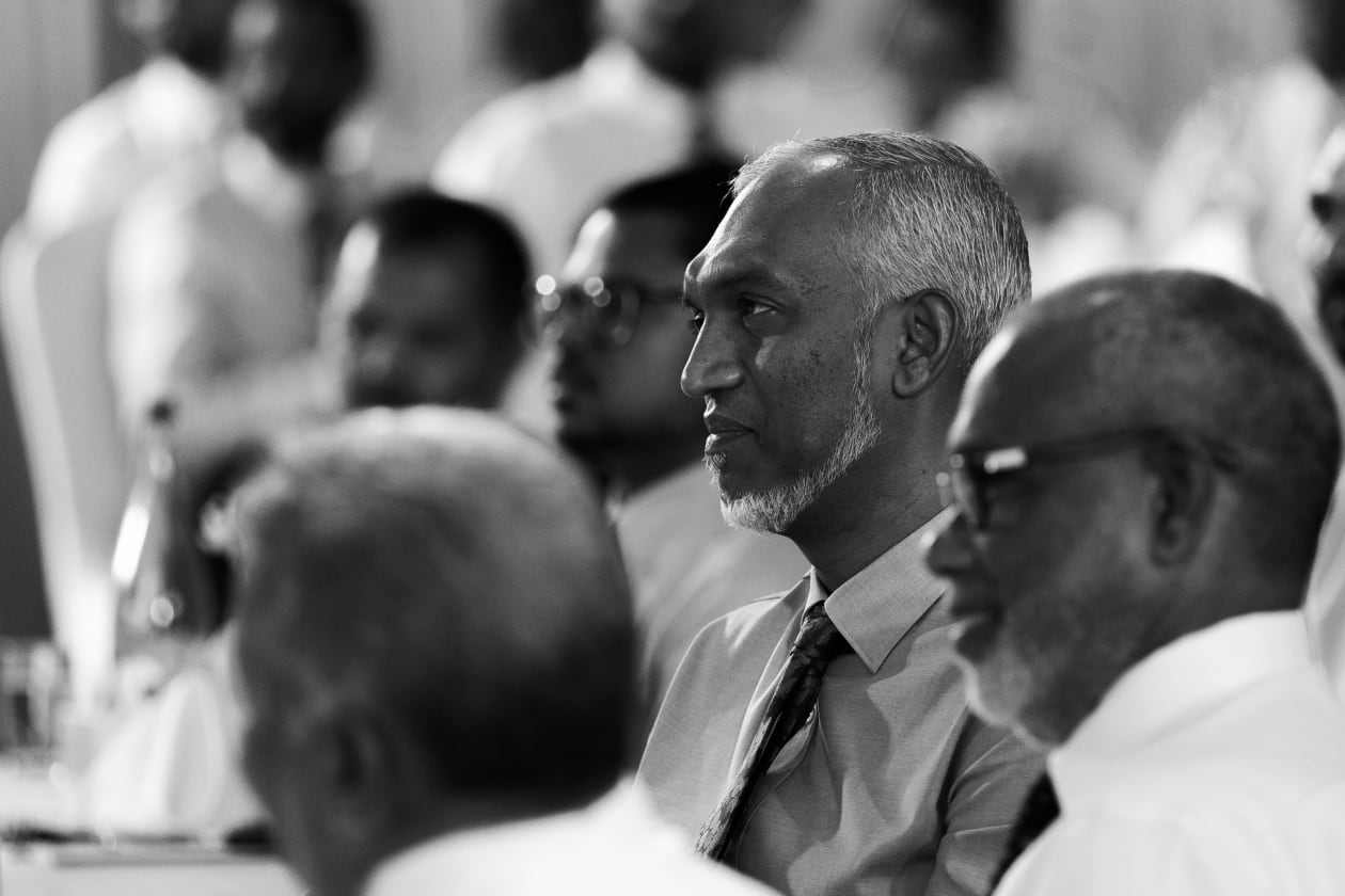 ނޮވެމްބަރު 16, 2023 - ޑރ. މުއިއްޒުގެ ވެރިކަމުގެ ފުރަތަަމަ 100 ދުވަހުގެ ޕްލޭން, "ހަފްތާ 14" ލޯންޗު ކުރުމަށް ބޭއްވި ރަސްމިއްޔާތުގައި އެމަނިކުފާނުގެ ބައިވެރިވަވަޑައިގަންނަވަނީ --- ފޮޓޯ: އަބްދުالله އިޔާން/އަދަދު