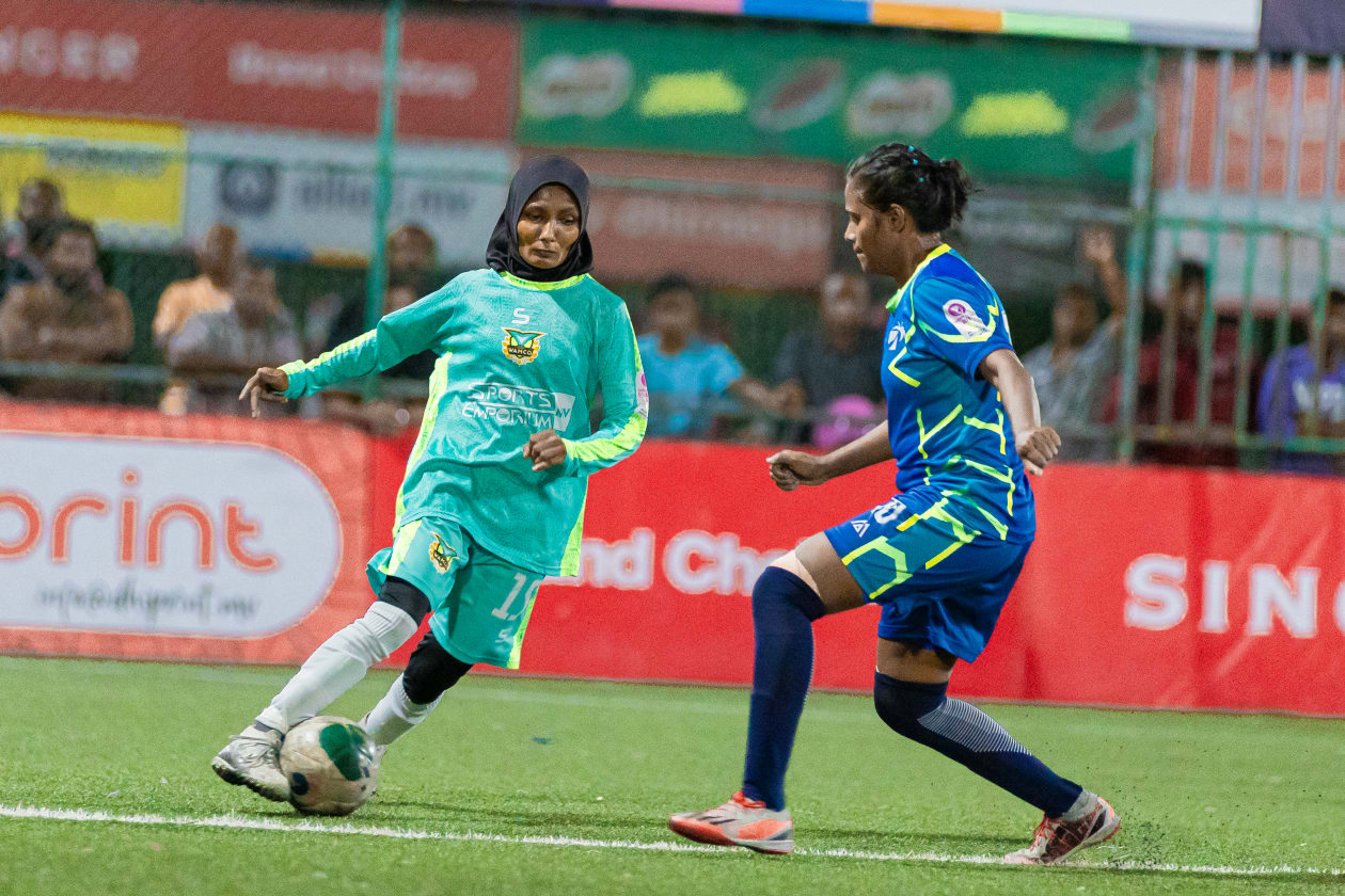 އޮގަސްޓު 27، 2023 - މި އަހަރު ކްލަބް މޯލްޑިވްސް އިން ވަނީ ހަތަރު މުބާރާތެއް ކުރިއަށް ގެންގޮސްފައި: އެ ގޮތުން ކްލަބް މޯލްޑިވްސް ކަޕާއި ކްލަބް މޯލްޑިވްސް އެއިޓީން ތާޓީ ކްލަސިކްގެ ޗެމްޕިއަންކަން ކްލަބް ވެމްކޯ އިން ހޯދިއިރު، އެއިޓީން ތާޓީގެ ޗެމްޕިއަންކަން ފެނަަކައިން އަދި ކްލަބް މޯލްޑިވްސް ކްލަސިކްގެ ތަށި އުފުލާލީ ޓީމު ޑީޖޭއޭ އިން.-- ފޮޓޯ: އަބްދުﷲ އިޔާން/ އަދަދު