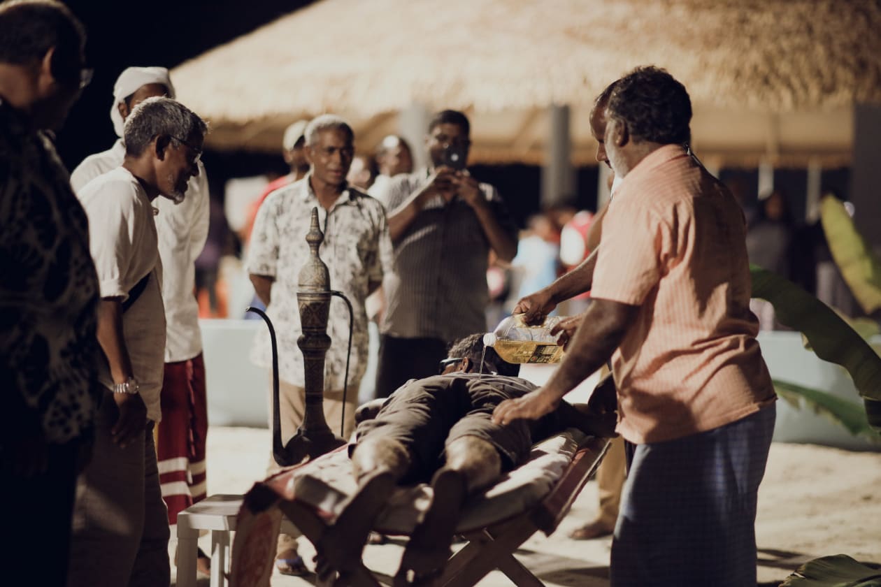 ހދ. އަތޮޅު ނެއްލައިދޫއަށް މިއަދު ޓޫރިޒަމް މިނިސްޓަރު އަބްދުالله މައުސޫމް ވަޑައިގެންނެވުމުން, އެ ރަށުގެ ރައްޔިތުން ކިޔާފައިވަނީ ތަފާތު މަރުހަބާއެކެވެ. މިނިސްޓަރަށް ދެއްކީ ހަގީގީ މަންޒަރެވެ. ޓޫރިޒަމް އެ އަތޮޅަށް ނުގޮސް, ރައްޔިތުން ތަރައްގީއިން ބާކީވެފައިވާ ކަމުގެ ޝަކުވާ އެވެ. ފޮޓޯ: މިރާޝް ނާޝިމް / އަދަދު