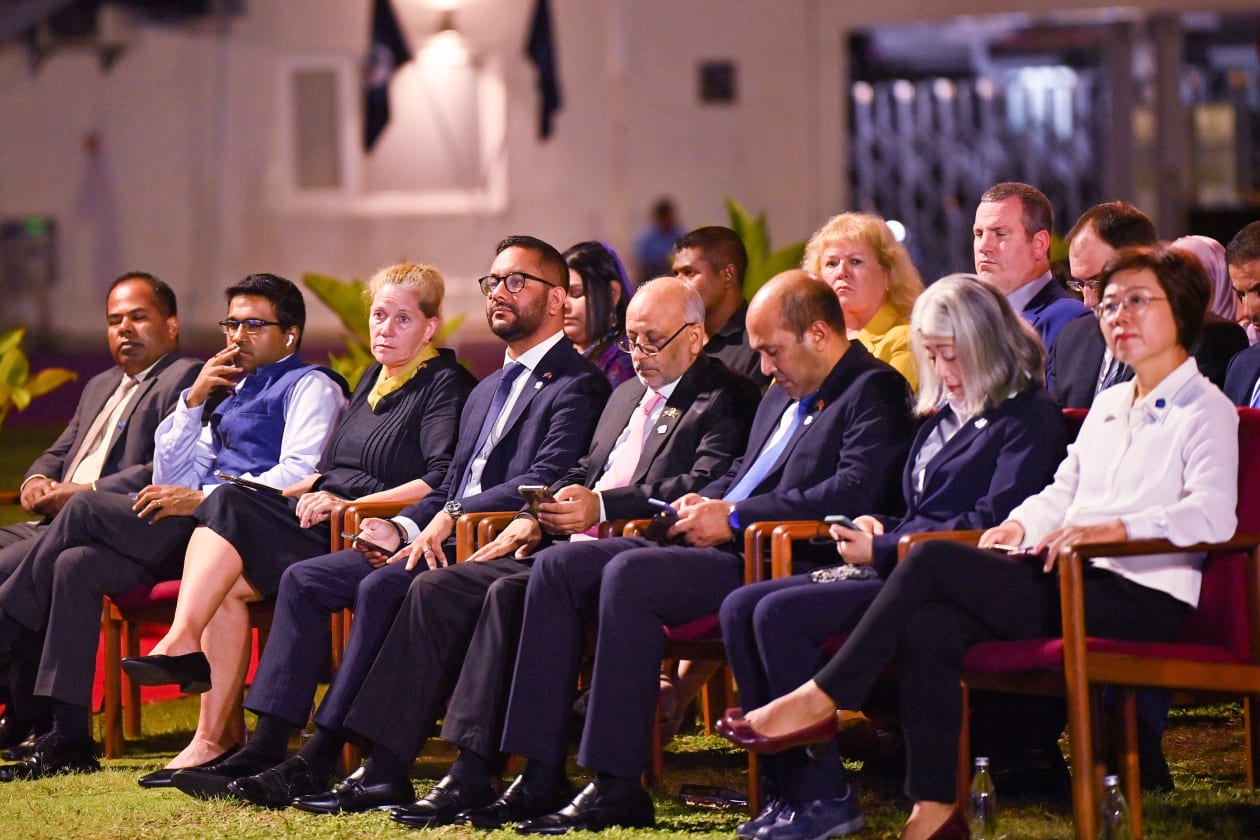 އޭޕްރީލް 29، 2023: ފުލުހުން 90 ވަނަ އަހަރު ފުރުން ފާހަގަކުރަން ބޭއްވި ޖަލްސާގެ ތެރެއިން -- ފޮޓޯ: ރައީސް އޮފީސް