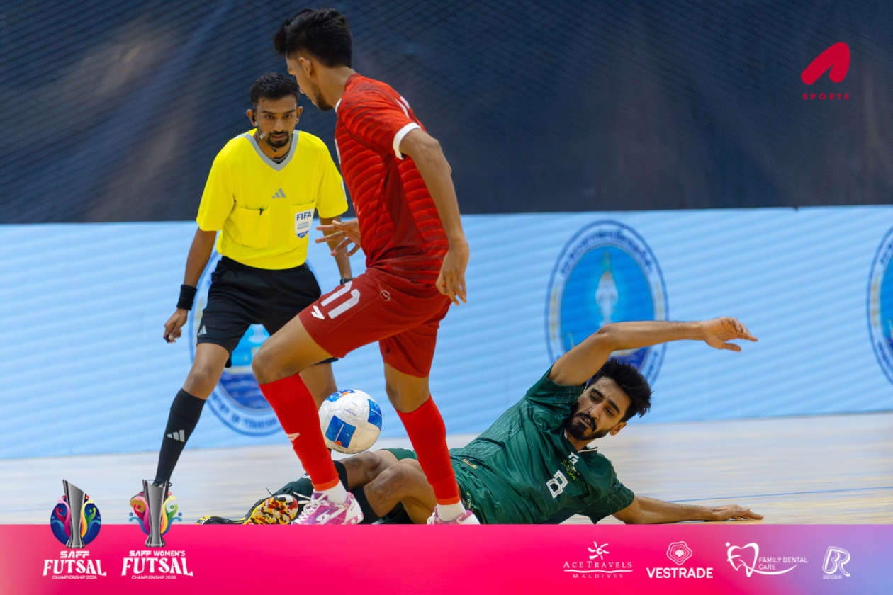 Nonthaburi, Thailand (January 15): The Maldives national men's team defeated Pakistan 7-1 in their opening match of the inaugural South Asian Football Federation (SAFF) Futsal Championship currently held in Nonthaburi, Thailand; the Maldives is the only team in the men's division to secure a win so far, as Bhutan and Sri Lanka drew 3-3 in the first match, while India and Bangladesh played out a 4-4 draw in the second. --- Photo: Abdullah Abeed / Adhadhu Sports