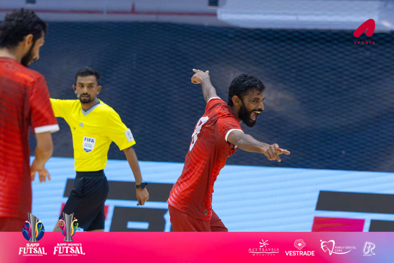 Nonthaburi, Thailand (January 15): The Maldives national men's team defeated Pakistan 7-1 in their opening match of the inaugural South Asian Football Federation (SAFF) Futsal Championship currently held in Nonthaburi, Thailand; the Maldives is the only team in the men's division to secure a win so far, as Bhutan and Sri Lanka drew 3-3 in the first match, while India and Bangladesh played out a 4-4 draw in the second. --- Photo: Abdullah Abeed / Adhadhu Sports