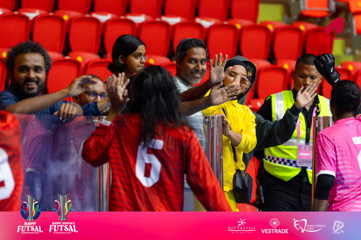 Bangkok, Thailand (January 17) — The Maldives national men's futsal team has won its first two matches in the inaugural SAFF Futsal Championship currently being held in Thailand; they secured a 7-1 victory against Pakistan followed by a 6-1 win over Bangladesh in their second match. --- Photo: Abdullah Abeed / Adhadhu Sports