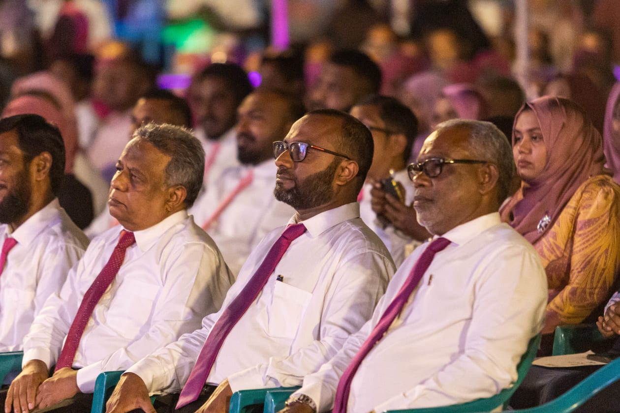 އޯގަސްޓް 19، 2022 - ޕީޕީއެމްގެ ރިޔާސީ ޓިކެޓް ޔާމީނާ ހަވާލުކުރަން ބޭއްވި ރަސްމިއްޔާތުގެ ބައިވެރިން. -- ފޮޓޯ: އަބްދުﷲ އިޔާން/ އަދަދު