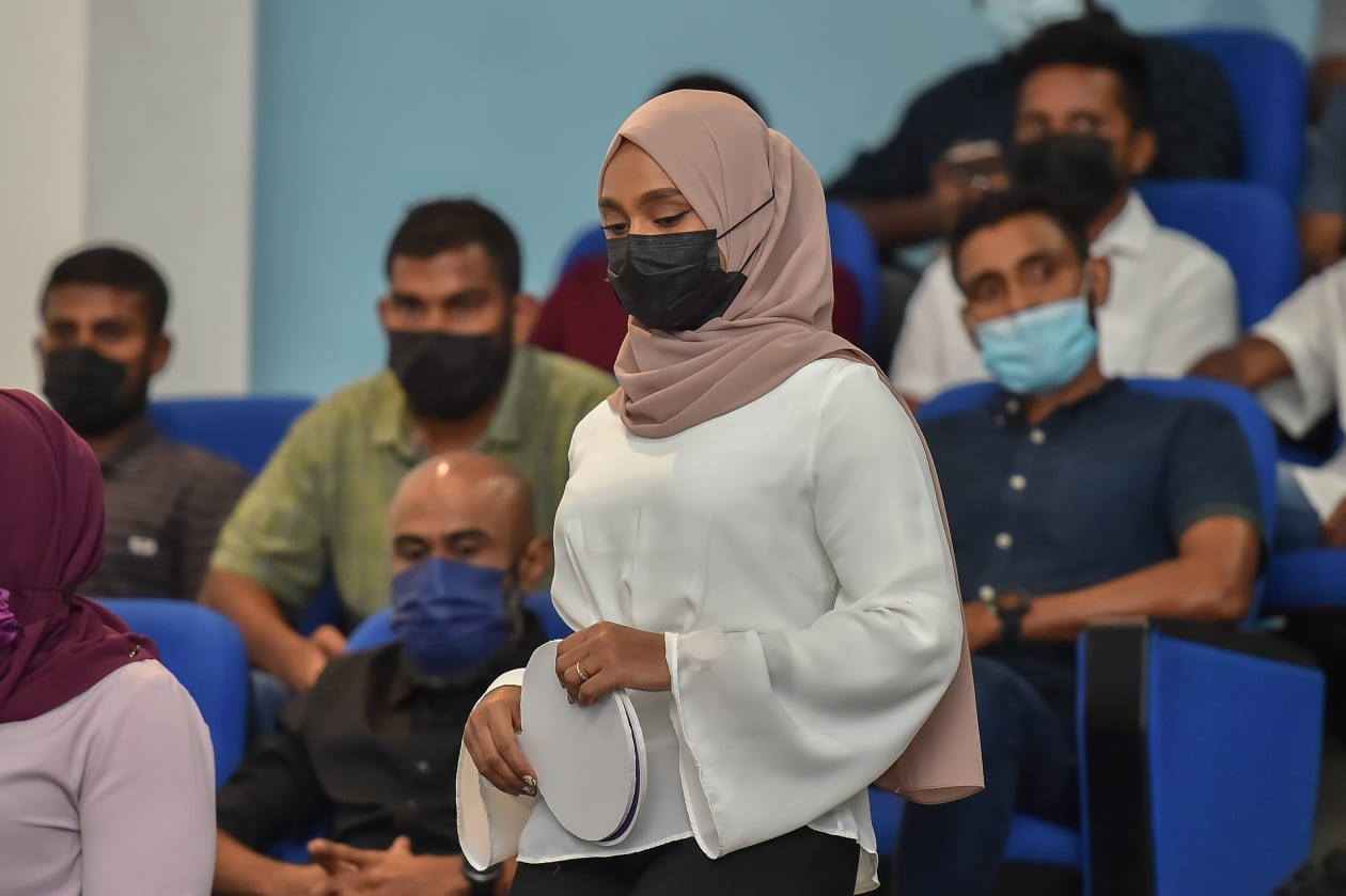 ޓީއެފްޖީއަކީ ރާއްޖޭގެ ރަނިން އިވެންޓްތަކަށް ފެޝަން ގެނުވި ބަޔެކެވެ. ރާއްޖެއަށް ޓައިމިން ޓެކްނޮލޮޖީ ގެނައި ޓީއެފްޖީން 2013 ވަނަ އަހަރު ބޭއްވި އެންމެ ފުރަތަމަ ލޯންގް ރަންގަ އެވެ. ހަމަ އެހެންމެ ދުވުން ފުރިހަމަކުރާ ކޮންމެ މީހަކަށް މެޑަލްދީ، އެންމެ މަޑުން ދުވާ މީހާ އަށް ވެސް ރޭހެއް ފުރިހަމަކުރެވުމުގެ އިހުސާސްކޮށްދިނީ ވެސް ހަމަ ޓީއެފްޖީންނެވެ. --- ފޮޓޯ؛ މުހައްމަދ ޝާބިން / އަދަދު