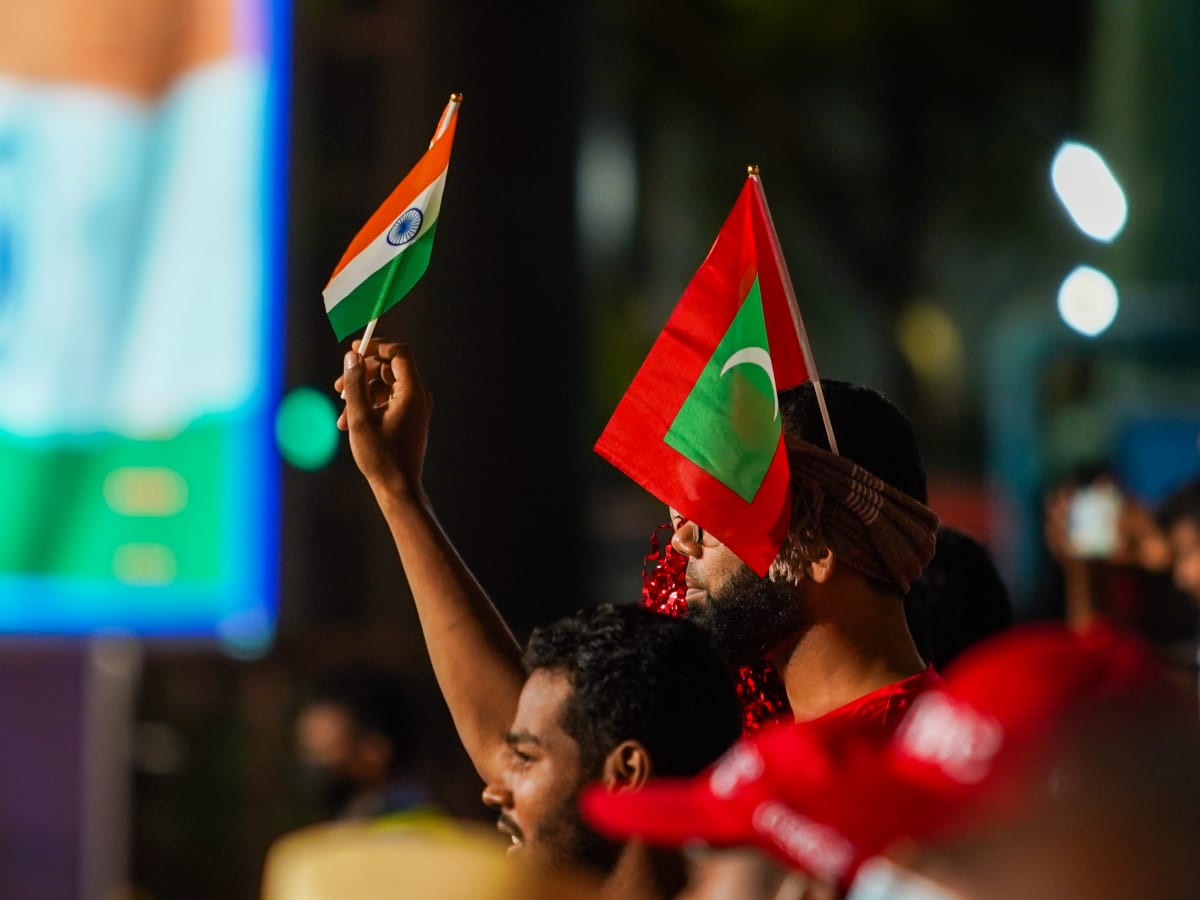 އޮކްޓޯބަރު 16، 2021: ސާފް ޗެމްޕިއަންޝިޕް 2021ގެ ފައިނަލްގައި ނޭޕާލްއާ އިންޑީއާ ވާދަކުރި މެޗުގެ ތެރެއިން. -- ފޮޓޯ: އާއިމް ޒަމީރު / އަދަދު