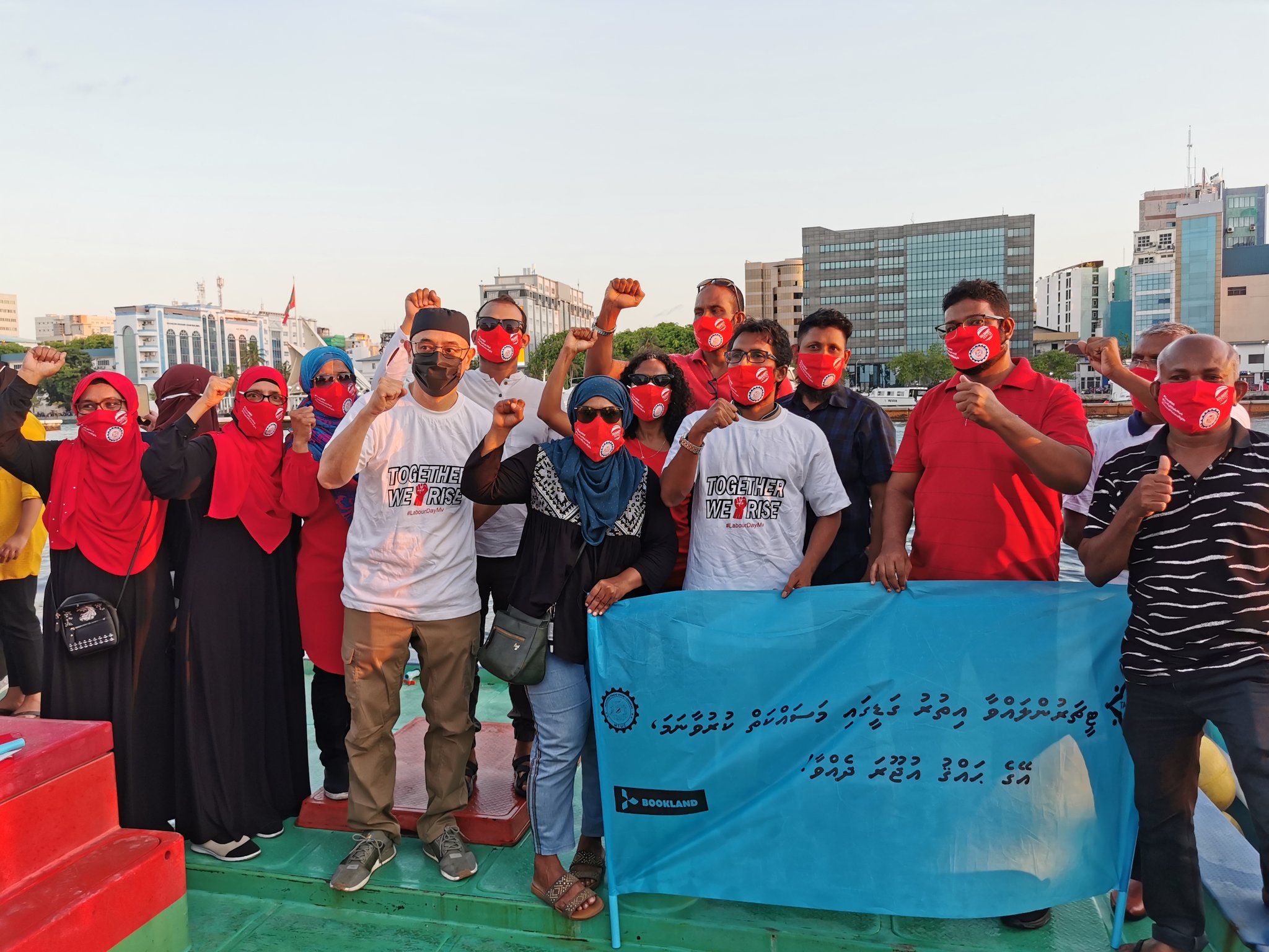މަސައްކަތްތެރިންގެ ހައްގުގައި މާލޭ އުތުރުފަރާތުން ކަނޑުމަތީގައި މިއަދު ހަވީރު ކުރި ހަޅުތާލުގެ ތެރެއިން- ފޮޓޯ: އެމްއެޗްޕީޔޫ