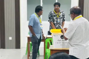 އިންތިހާބުގެ ވޯޓުލުން ރޭގަނޑު 9:00 ޖެހުމާ ހަމައަށް އިތުރުކޮށްފި 