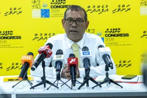 "ޑޮލަރުގެ އަގަށް ބަދަލެއް ނާދޭ، ސިޔާސަތުތައް މަސައްކަތެއް ނުކުރޭ"