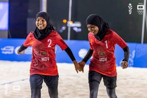 ޔޫތު ގޭމްސްގައި އަންހެން ބީޗްވޮލީބޯޅަ ޓީމު ކުއާޓާއާ ގާތުގައި