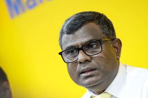 ނަޝީދު ހުށަހެޅި ގިނަ ކަންކަން ކުރޭ؛ ހަސަން ލަތީފަށް ފާޑުކިޔުން