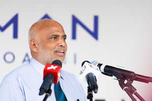 ގުޅީފަޅާއި ގިރާވަރުފަޅުގެ އާ ލޭންޑް ޔޫސް ޕްލޭނާއެކު ގުރުއަތަށް