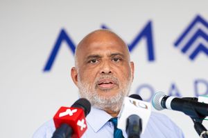 ފައިސާ ނުދެވެނީ ދަރިވަރުންގެ ސަބަބުން: ހައިދަރު