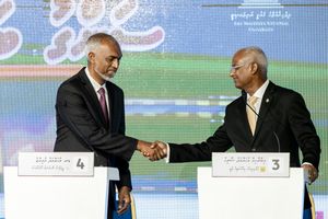 އިންތިހާބީ ރައީސް މުއިއްޒުއާ ރައީސް ސޯލިހު ބައްދަލު ކުރައްވަނީ