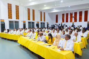 "އިތުބާރުނެތް ރައީސަކު މަޖިލިސް ހިސޯރުކުރުން ކުށްވެރި ކުރަން"