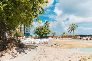 ކަޅު ދާ ދަމައި ޖުމްހޫރީ މައިދާން އެއްކޮށް ބަންދުކޮށްފި