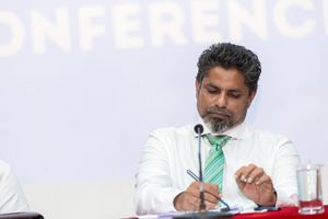 ވެލެންސިއާގެ ބޯޑް ބައްދަލުވުމަކަށް ސްޕޯޓްސް ކޮމިޝަނަރަށް ދައުވަތު