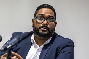 ބައްސާމް، އިންތިހާބުގައި ވާދަކުރައްވާނެ ކަމުގެ އިޝާރާތެއް