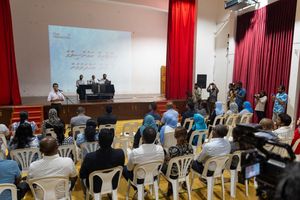 ކެންޑިޑޭޓުން ހޯދަން ޑިިމޮކްރެޓުން ދެވަނަ ފަހަރަށް ހުޅުވާލައިފި