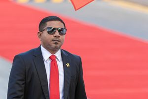 ޖަޕާނަށް ކަނޑައަޅާ ސަފީރަކަށް މަހުލޫފު އައްޔަންކުރަން ފާސްކޮށްފި