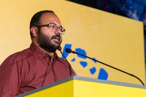 މުއިއްޒު ހިންގެވި ހައުސިން މަޝްރޫއުތަކަށް އިޔާދުގެ ފާޑުކިޔުން 