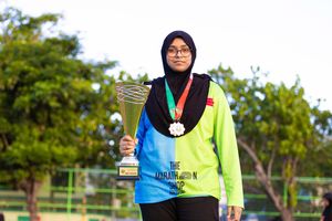 އައިނީ، ޑިސްކަސް އުކުމުގެ ގައުމީ ރެކޯޑް އާ ކޮށްފި
