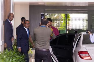 ދެވަނަ ބުރުގައި ނަޝީދުގެ ތާއީދު ހޯދުމަށް މަޝްވަރާކުރެވުނު: ރައީސް