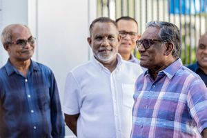އަދުރޭ ވިދާޅުވަނީ ޓިކެޓް ހޯދަން ވަހީދު "އައީ ބާޒެއް ހެން" ކަމަށް