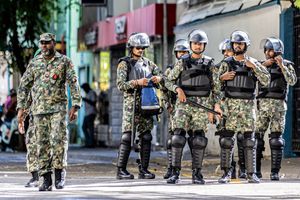 ސިފައިންގެއިން ވަކިކުރި މީހަކަށް 1.8 މިލިއަން ރުފިޔާ ދޭންޖެހިއްޖެ