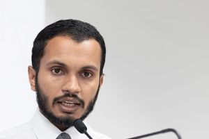 ހުލާސާކޮށް އިއްޔެ: މައުލޫއާ ނުގުޅޭތީ ޖަވާބު ނުދޭ ދެ ސުވާލު 