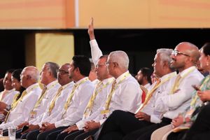 ވަގު ގޮފިތަކުގެ ތުހުމަތާއެކު ނަޝީދަށް ނުރުހުން އަމާޒުވެއްޖެ 