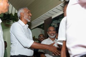 ކޯލިޝަން ހަދަން ލީޑާޝިޕުން މަޝްވަރާ ކުރާނެ: މުއިއްޒު 