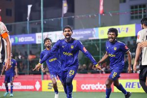 ގޯލްޑަން ފުޓްސަލް ޗެލެންޖް: އޭދަފުށްޓާއި ގާފަރު ޒޯން ފައިނަލަށް 