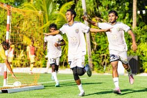 ރިސޯޓް ލީގު: ރީތި ރަށާއި ބަރޮސް ފެށީ މޮޅަކުން 