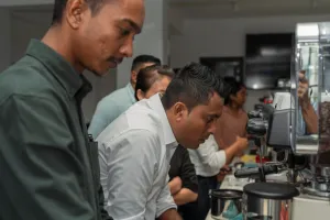 ލަވާޒާ ބަރިސްޓާ ޗެލެންޖުގެ ފައިނަލަށް 10 މީހަކު