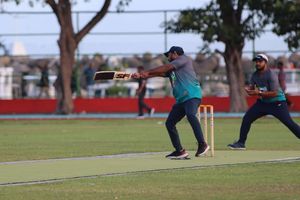 ސަންކުއިކް ލިލީ އަށް އެއް ވަނަ، އައިބީއެސް ދެ ވަނަ އަށް