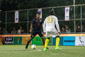 ޗެމްޕިއަން ލަކުޑި މުބާރާތް ފެށީ މޮޅަކުން 