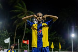 ގޯޅި ބަލިކޮށް މަގުކޮޅު ސްޕޯޓްސް ސެމީ އަށް 