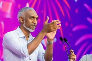 "ހުވާ ކުރުމުގެ ޖަލްސާ ބޭއްވޭނީ ނަޝީދުގެ ގަރާރު ހިންގައިގެން"