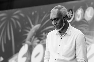 މުއިއްޒުގެ ނަންބަރު ބޭނުންކޮށްގެން ދައުރުކުރަނީ ފޭކް އެސްއެމްއެސް