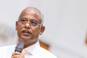 ސޯލިހުގެ އިންޒާރެއް: ލޯމަރާލައިގެން ހުރެވޭކަށް ނެތް!