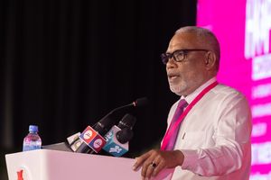 ޔާމީނުގެ ޖަލްސާގައި ޖަމީލު ދެއްކި ވާހަކައަށް އަބްދުއް ރަހީމްގެ ވަރުގަދަ ރައްދެއް!