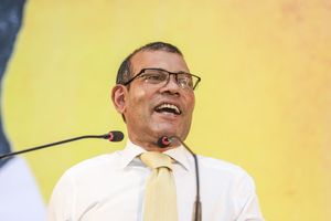 މަޖިލީހުގެ ކޮންޓްރޯލް ރައީސް ހޯދަން އުޅުމުން ނަޝީދު ފާޑުކިޔުން
