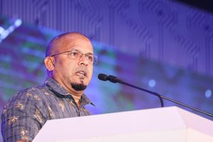 މަދުވި ތަފްސީލްތަކާއެކު، މަގު ކޮނުމުގެ ފީ މައްސަލަ އަލުން ކޯޓަށް