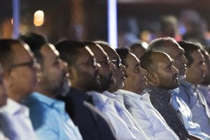 އިދިކޮޅު ލީޑަރުން ވެރިކަމާ ނުތޮޅޭނެކަމުގެ ވައުދާއެކު ޔާމީން ފަހަތުގައި ތިބޭނެ ކަމުގެ ޔަގީންކަން ދީފި 