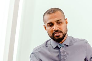 ހުލާސާކޮށް އިއްޔެ: މުއާޒުގެ ހިތްހަމަ ނުޖެހުމާއި އިސްތިއުފާ