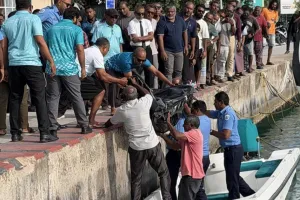 އޭދަފުށި ފަޅުތެރެއިން މަރުވެފައި އޮތް މީހަކު ފެނިއްޖެ 