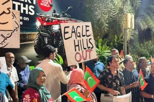 ހުލާސާކޮށް އިއްޔެ: ރަސްމާލެ މަޝްރޫއު ހުއްޓުވުމުގެ އަޑުތައް